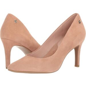 Taryn Rose, timeless heels.
New, never worn, with box.